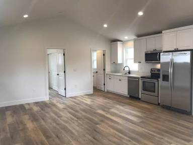 Main picture of 8556 N Calhoun Ave