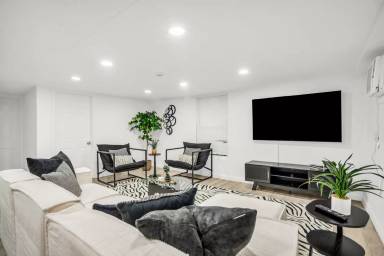 Main picture of 2737 Stuart Dr
