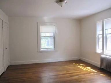 Main picture of 100 Washington St