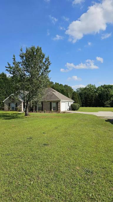 Main picture of 2793 Moseley Rd