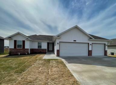 Main picture of 340 Forest Hollow St