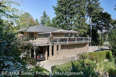 Main picture of 614 108th Ave SE