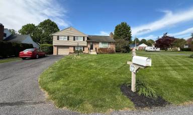 Main picture of 28 Glendale Dr