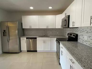 Main picture of 4175 Turnberry Cir