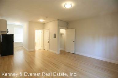 Main picture of 1800 Lakeshore Ave