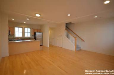 Main picture of 110 2nd St