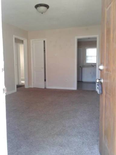 Main picture of 2225 S Kansas Ave
