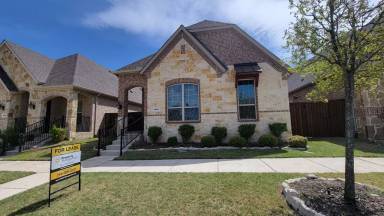 Main picture of 8704 Barlow Dr