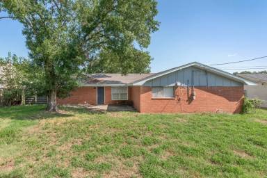 Main picture of 309 Borderbrook Dr