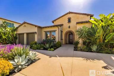 Main picture of 8723 Avenida Mirador