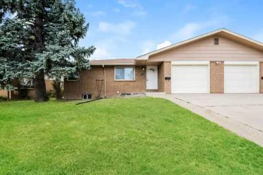 Main picture of 1527 Stuart St