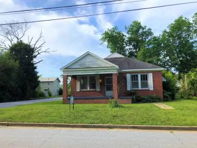 Main picture of 1404 31st St