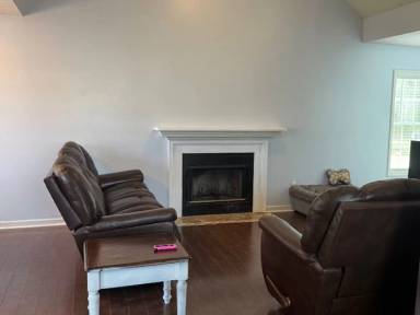 Main picture of 224 Hemlock Dr