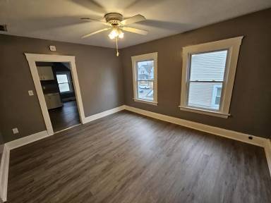 Main picture of 3433 W 41st St