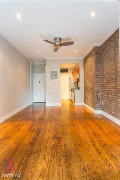 Main picture of 493 2nd Ave