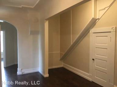 Main picture of 407 W 5th St