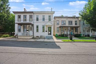 Main picture of 153 Cedar St