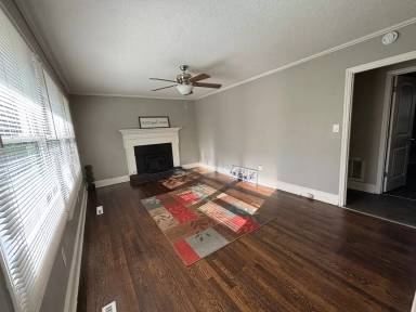 Main picture of 2436 Davis Park Rd