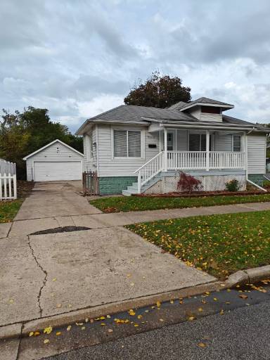 Main picture of 7202 Chestnut Ave