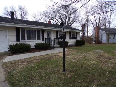 Main picture of 665 Langs Dr