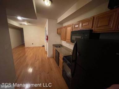 Main picture of 1816 Cecil B Moore Ave