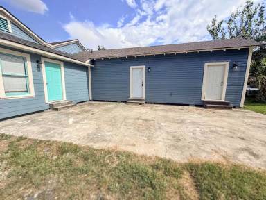 Main picture of 316 Kirkman St