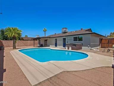 Main picture of 4215 W Townley Ave