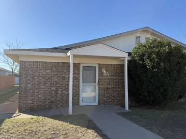 Main picture of 407 W Spruce Ave