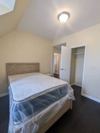 Main picture of 350 13th Ave