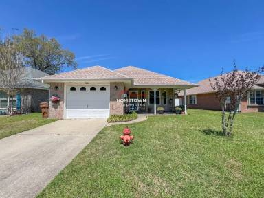 Main picture of 3881 Windsor Castle Blvd