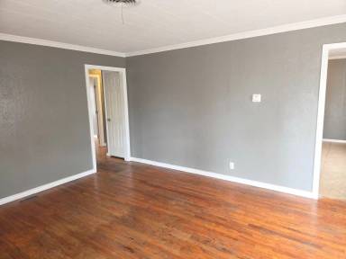 Main picture of 1611 N Marrs St