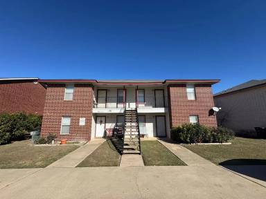 Main picture of 1101 Circle M Dr