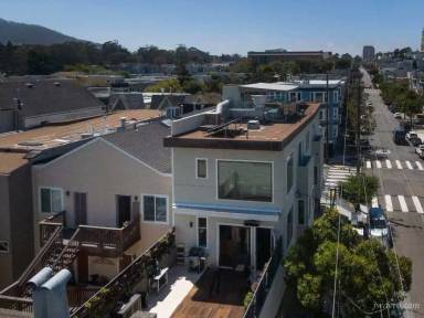 Main picture of 1693 Hayes St