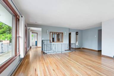 Main picture of 6409 SE Belmont St