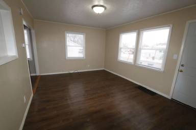 Main picture of 106 Melrose Ct
