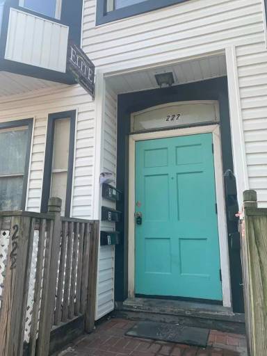 Main picture of 222 E Philadelphia St