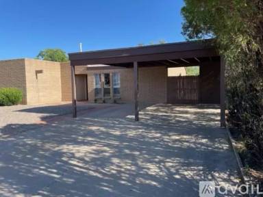 Main picture of 1129 Meadows Dr