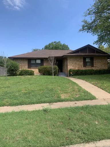 Main picture of 919 Magnolia Ln