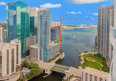 Main picture of Brickell on the River North