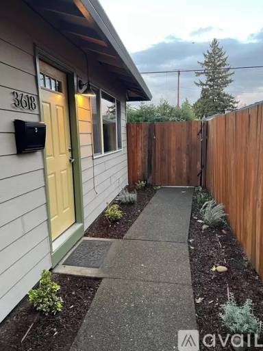 Main picture of 3618 SE 67th Ave