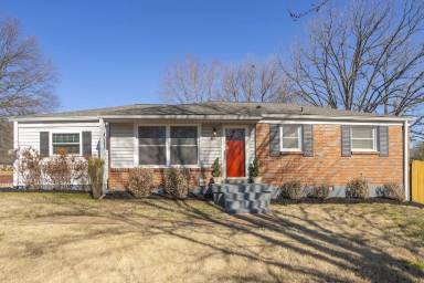Main picture of 801 Oak St