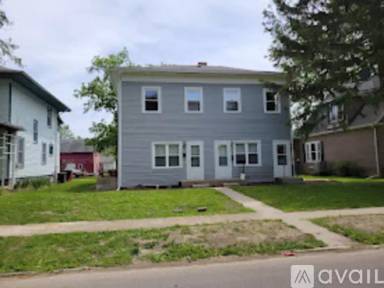 Main picture of 430 N Gilbert St