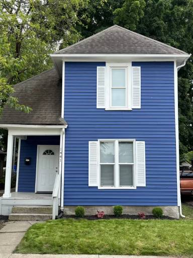Main picture of 1441 E 11th St