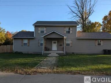 Main picture of 224 E 6th Ave