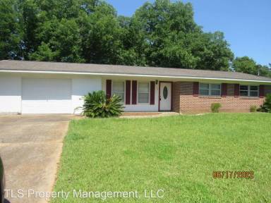Main picture of 106 Mockingbird Ln