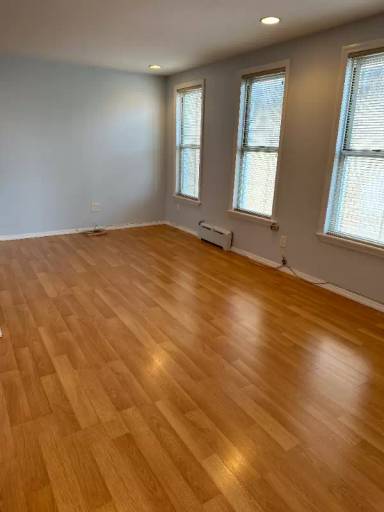 Main picture of 1745 70th St