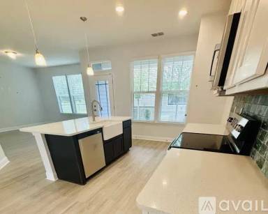 Main picture of 2969 Fleur Ln