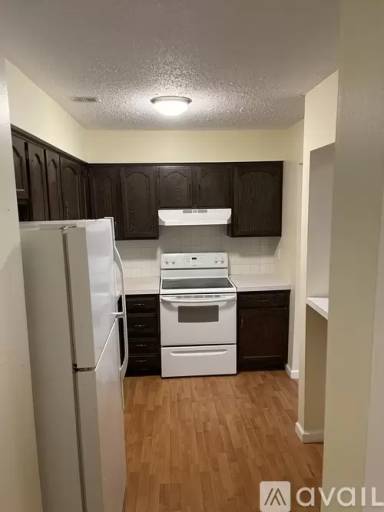 Main picture of 48 Dover Dr