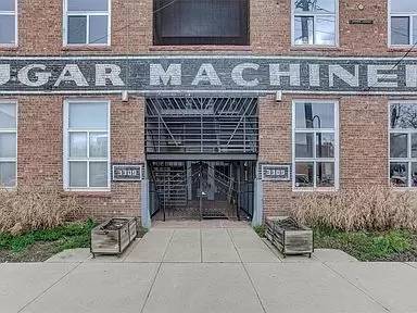 Main picture of 3309 Blake St