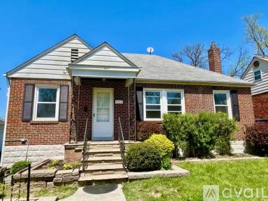 Main picture of 9217 Meadowbrook Ln